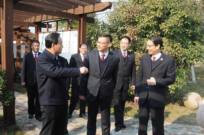 江苏盐城市检察院党组书记,代检察长孙光永来滨海县检察院视察调研